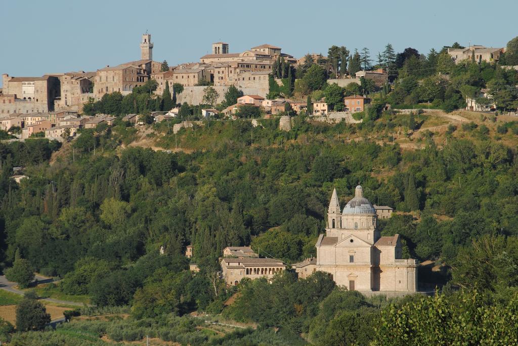 Agriturismo La Fornace Di Poggiano Guest House Montepulciano Bagian luar foto